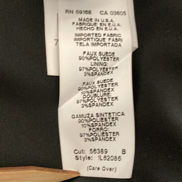 Karen Kane skirt Size M scollop cream with black lining and elastic black band. - Picture 9 of 13